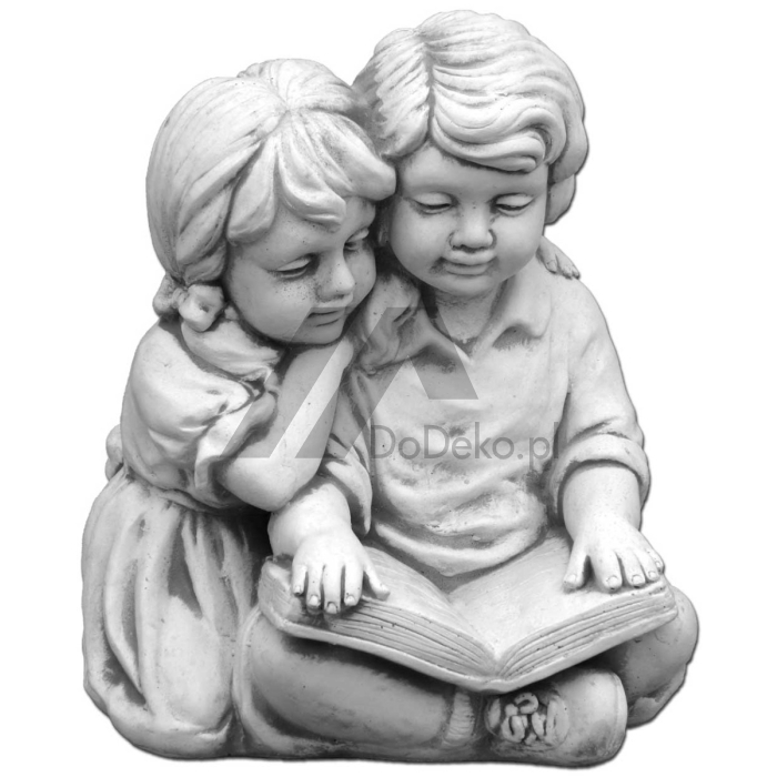 Skulptur von Kindern mit einem Buch - dekorative Skulptur aus Beton