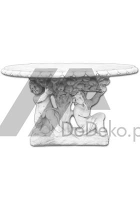 Gartentisch mit Skulptur